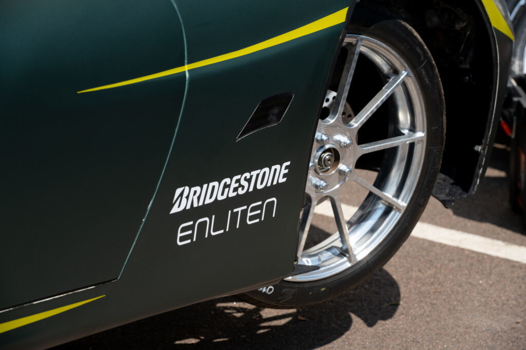 ブリヂストン「ENLITEN®」技術搭載タイヤ装着チームが世界最高峰のソーラーカーレース 「2023 BWSC」で優勝