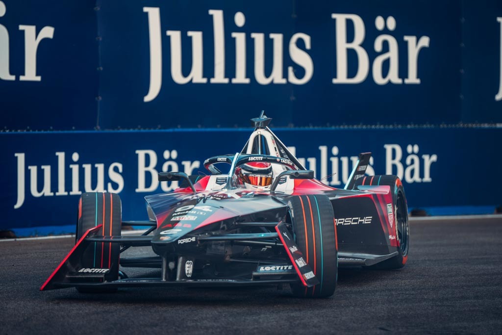 日本の首都を4台の「ポルシェ99X エレクトリック」が爆走! 「フォーミュラE」東京ラウンド参戦