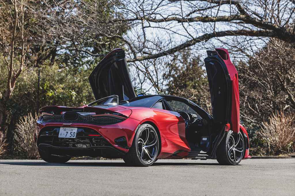 ドライバーを虜にしてしまうほどの巧みな旋回性能を披露!「マクラーレン750Sスパイダー」【野口 優のスーパースポーツ一刀両断!】