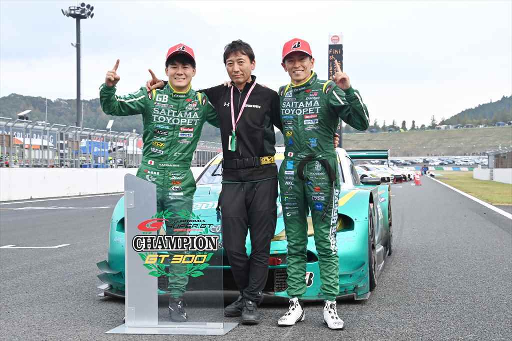 最終戦はJLOCランボルギーニGT3が優勝！  埼玉トヨペットGB GRスープラGTがチャンピオンに！ スーパーGT第8戦もてぎラウンドGT300クラスリポート