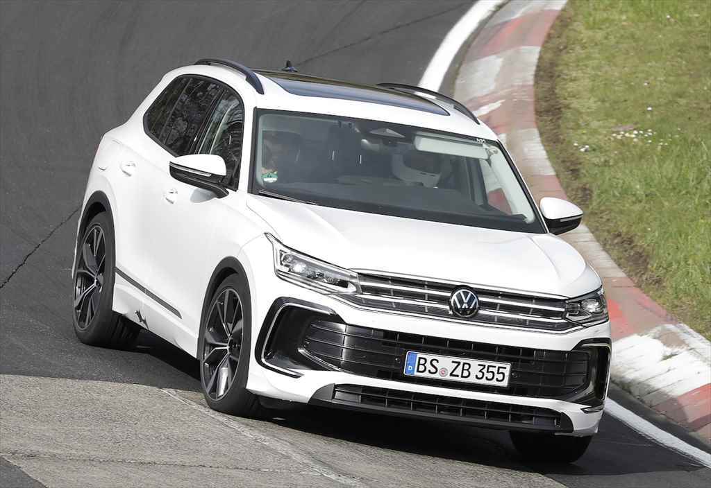 【スクープ】VW「ティグアン」次世代型はBEVと併売へ……。最新プロトタイプをキャッチ！