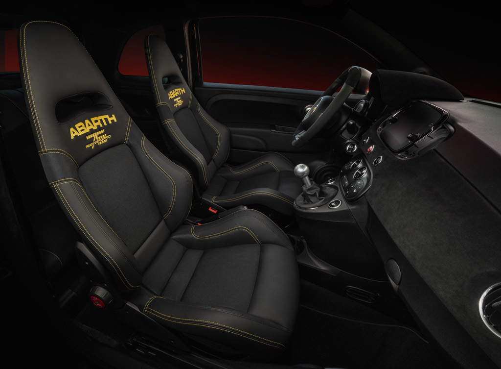 わずか1,368台! T-Jetエンジンオマージュの限定モデル、新型「アバルト695 75周年アニヴェルサリオ」