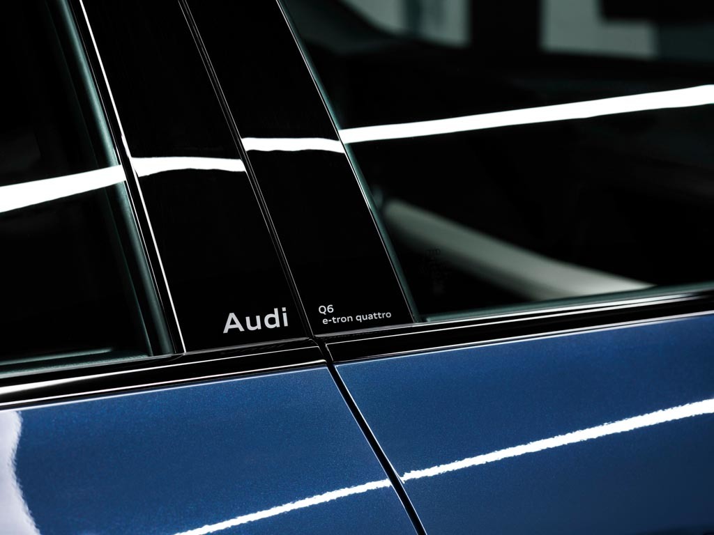 新型「アウディQ6 e-tron」で体験する、”技術による勝利”。性能、航続距離、ドライビングダイナミクスで基準を打ち立てた一台