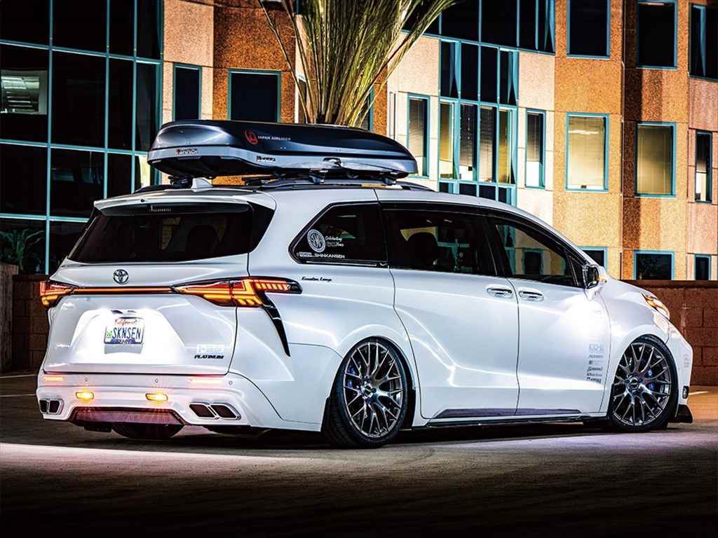 レイズからホムラのフラッグシップモデル「2×9」のデザインを継承しつつ、新たな要素を取り入れた「2×9R」が登場！