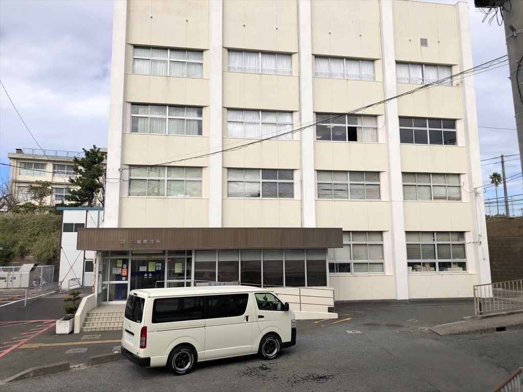 連載【桃田健史の突撃！キャンパーライフ「コンちゃんと一緒」】～コンちゃんの地元で何やら動き、昨今話題の「ライドシェア」で現地調査へ ～