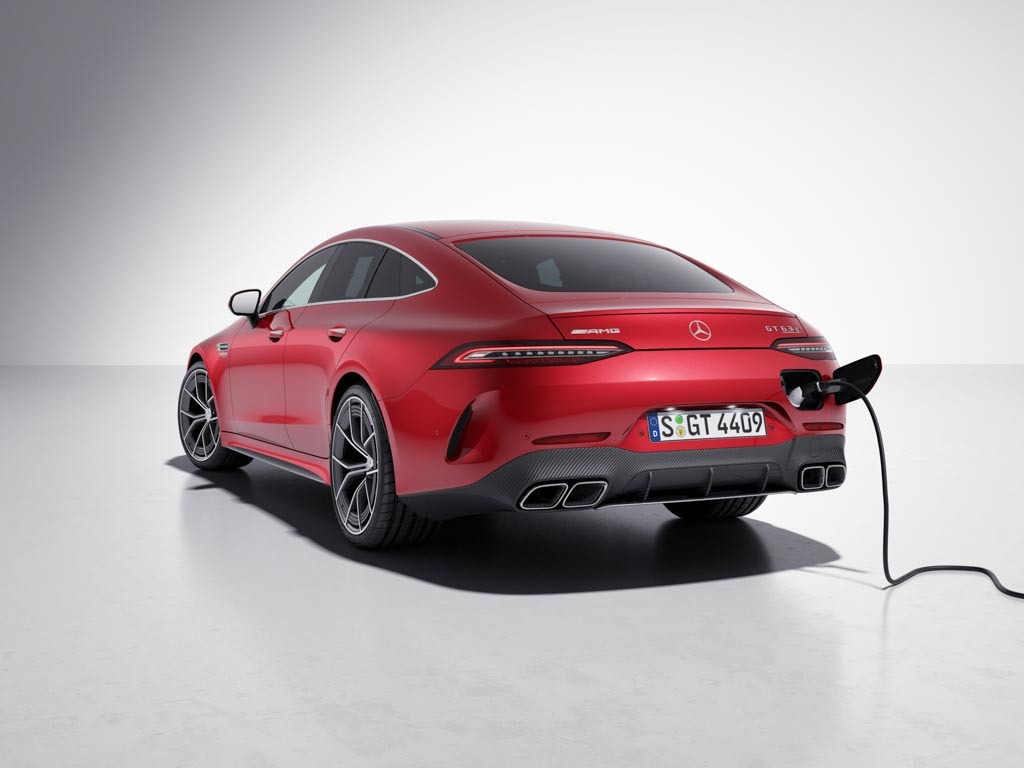 F1技術採用の駆動システム採用！ メルセデスAMG､｢GT63 S E PERFORMANCE｣追加