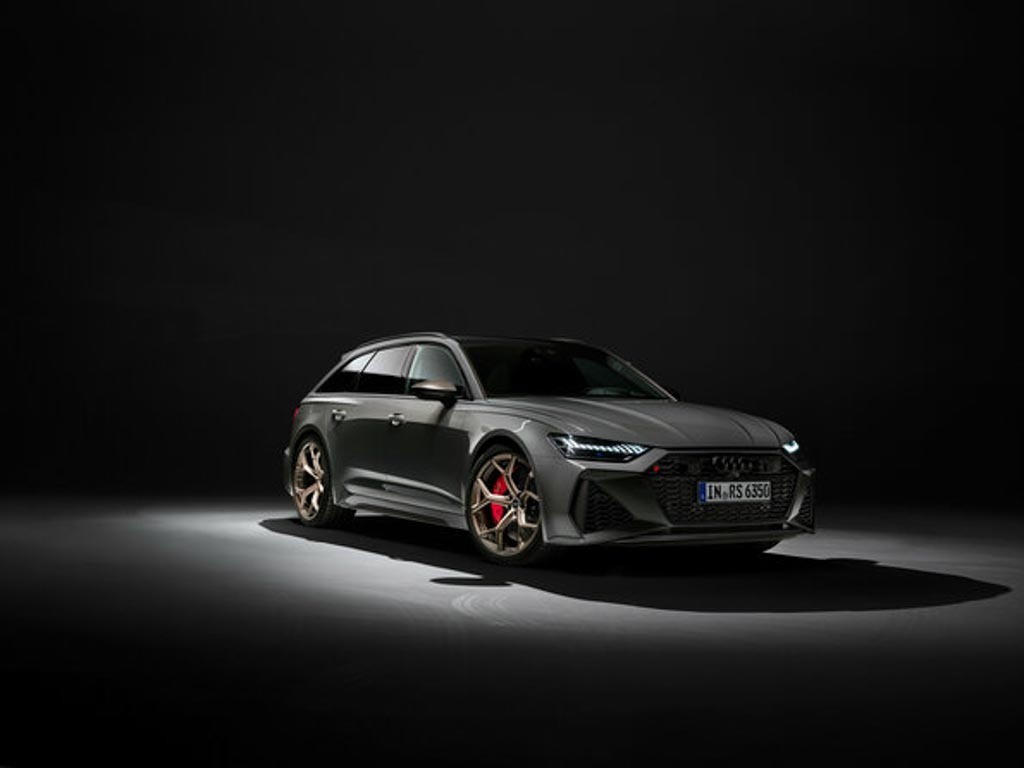 アウディ2車種のダイナミックなパワーと表現力豊かなデザイン。「RS 6アバント」「RS 7スポーツバック」