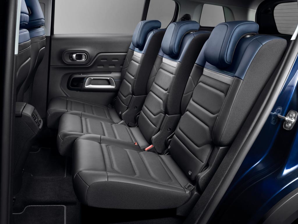 黒をまとった長距離ドライブも快適なSUV! 「C5エアクロス プラグインハイブリッドエディション・ノアール」は伝統の優れた乗り心地
