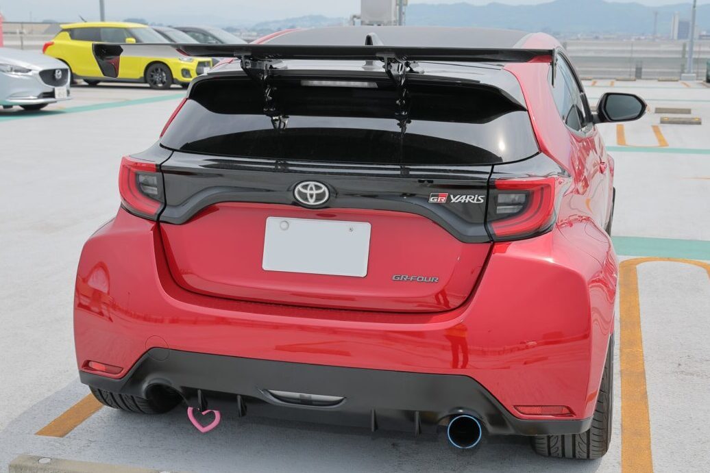 イカツいGTウイングが目を引く!トヨタ GRヤリス【みんなのクルマ】