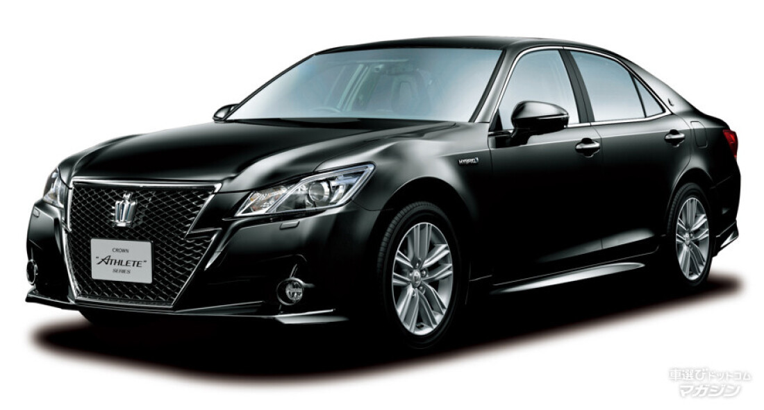 中古でトヨタ・クラウンハイブリッドを買うならこの車種がオススメ!