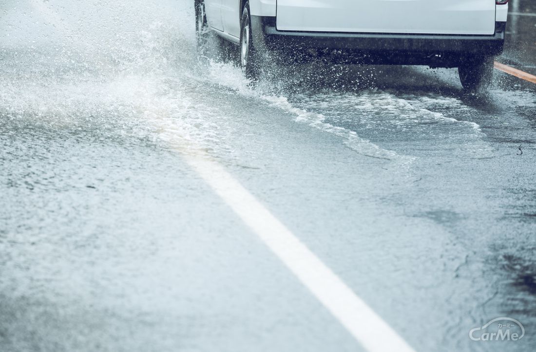 【梅雨前に要確認】車が天災により水没したらどうすべき？対応方法をご紹介