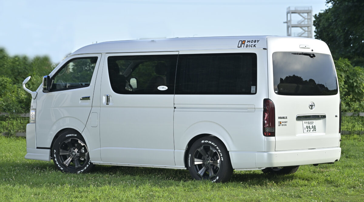 キャンピングカーはもっと欲張れる！「車中泊を快適にしたい＋普段使いもしたい」“バンコン”という選択肢