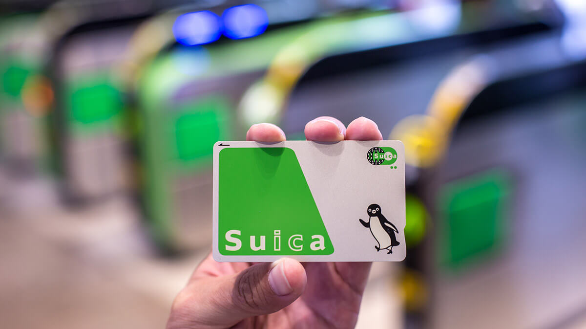 「Suica」の意外な秘密 − 実はJR東日本に借りているだけで自分のものではないって知ってた？