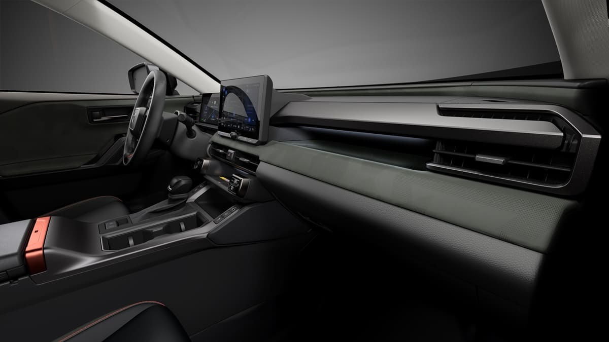 新型「RAV4」ついに登場!HEVとPHEV展開、3つの顔は都会派の“CORE”・アウトドアな“ADVENTURE”・走りを楽しむ“GR SPORT”に