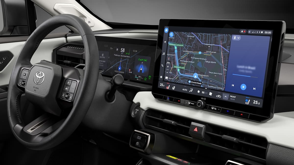 新型「RAV4」ついに登場!HEVとPHEV展開、3つの顔は都会派の“CORE”・アウトドアな“ADVENTURE”・走りを楽しむ“GR SPORT”に