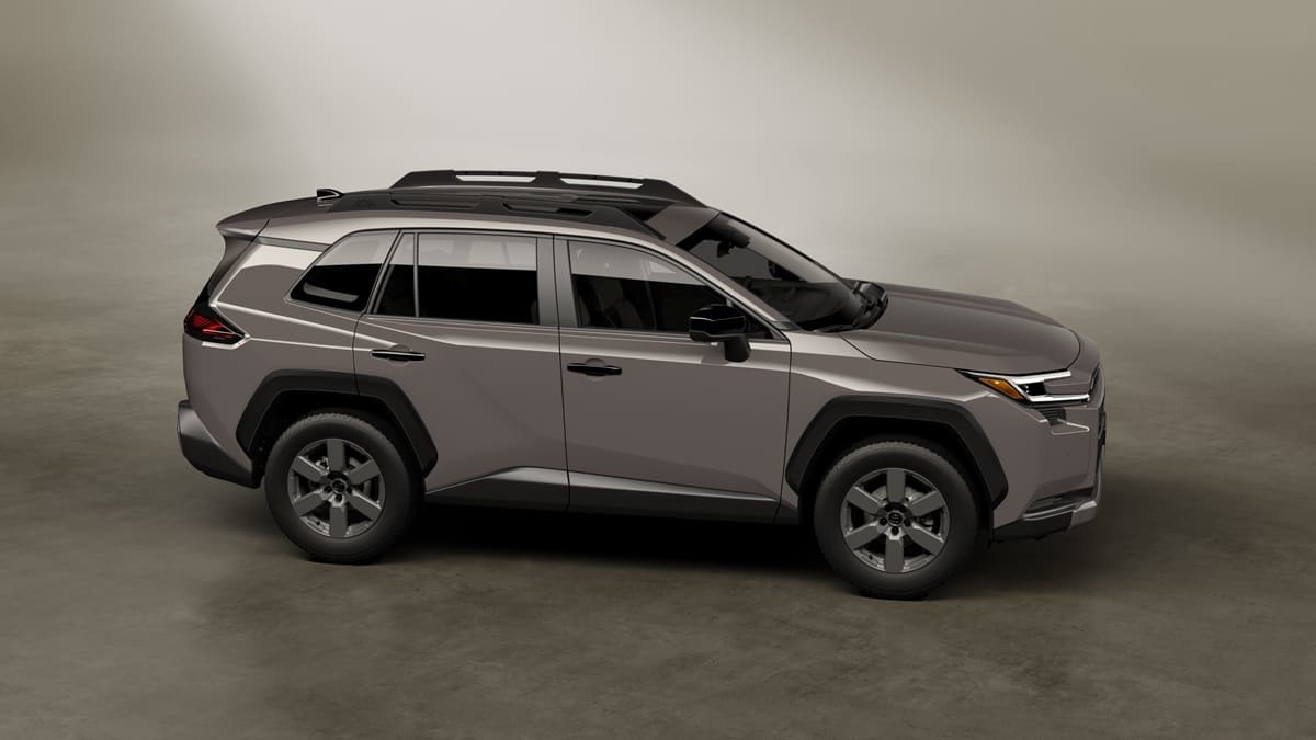 新型「RAV4」ついに登場!HEVとPHEV展開、3つの顔は都会派の“CORE”・アウトドアな“ADVENTURE”・走りを楽しむ“GR SPORT”に