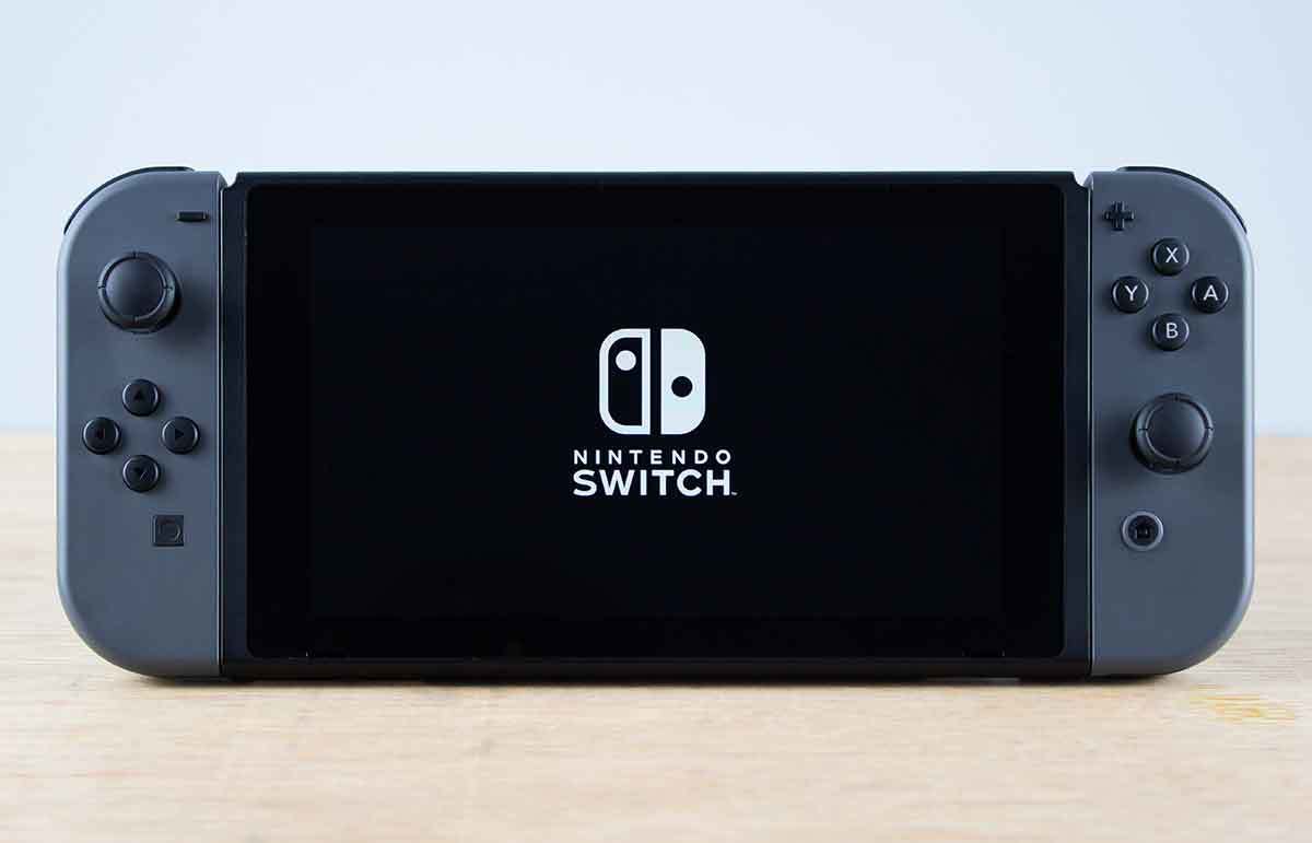 ダイソーで購入できる「Nintendo Switch」便利グッズ – 100均でも十分使える！