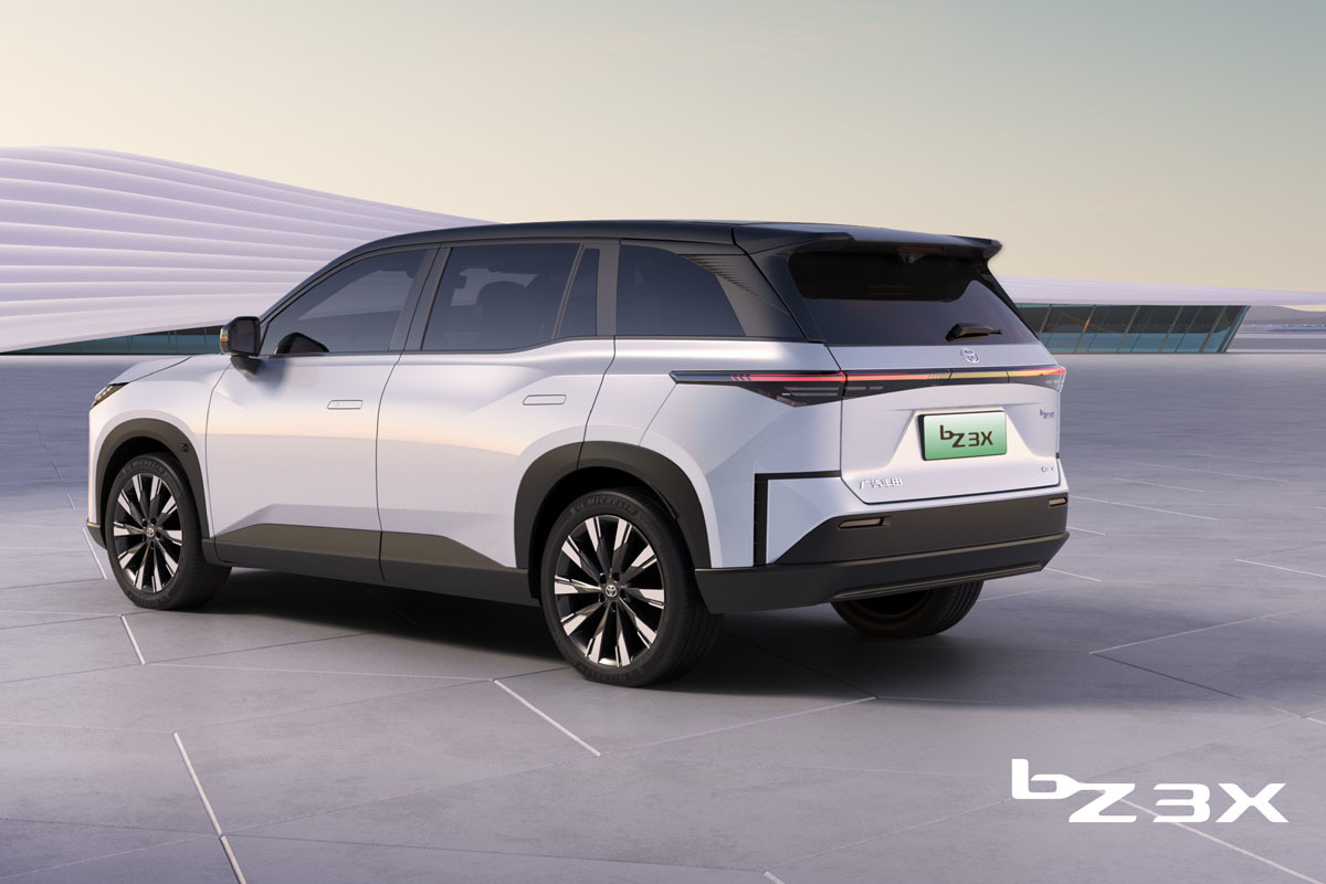 【北京モーターショー2024】トヨタ 中国向け最新EV『bZ3C』と『bZ3X』を公開