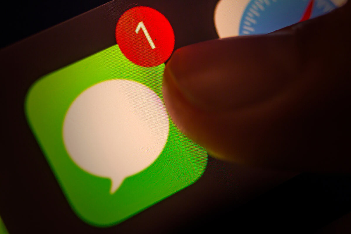 iPhone同士無料「iMessage」の使いたい技5選! – LINEにはない機能も!