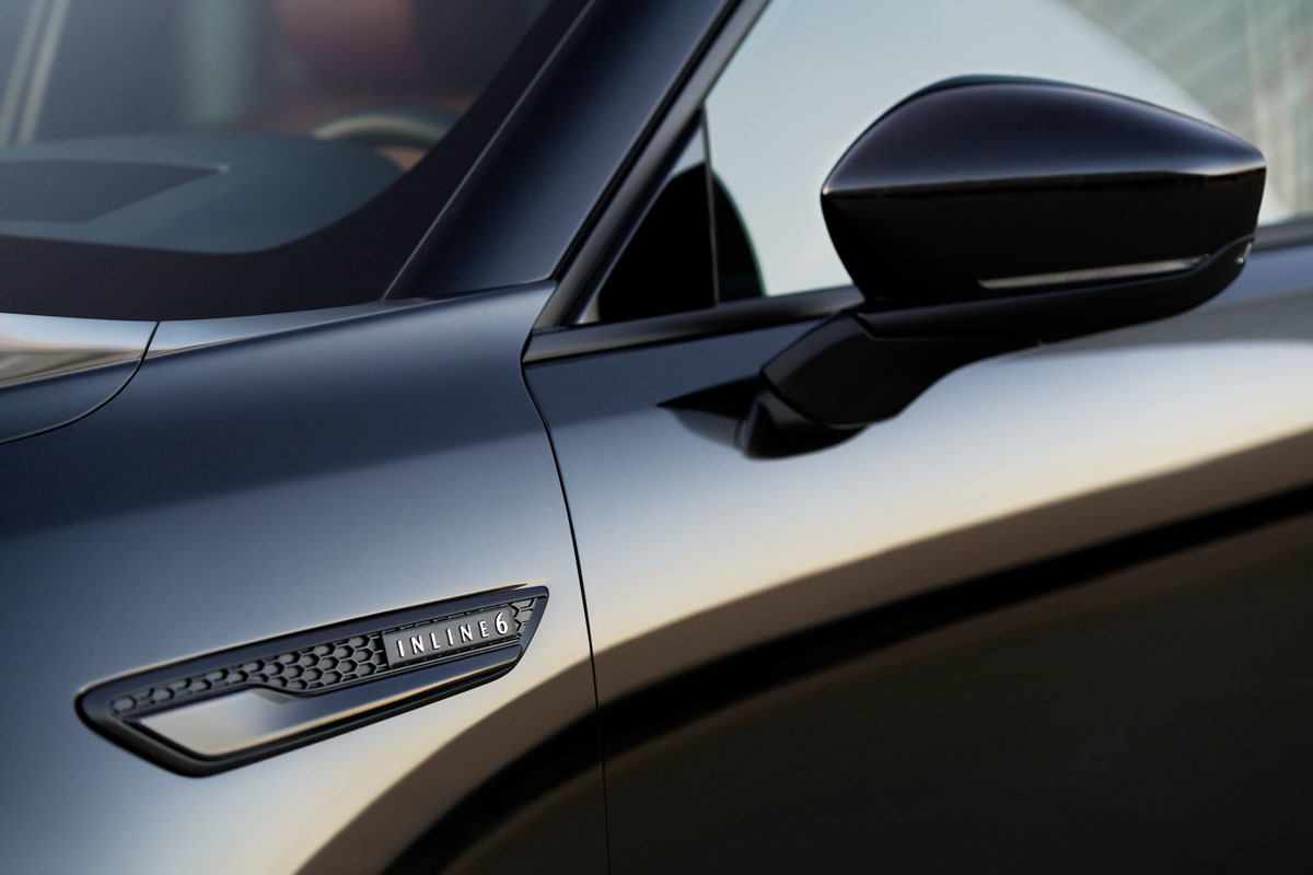 マツダ 北米向けミッドサイズのクロスオーバーSUV「CX-70」を初公開
