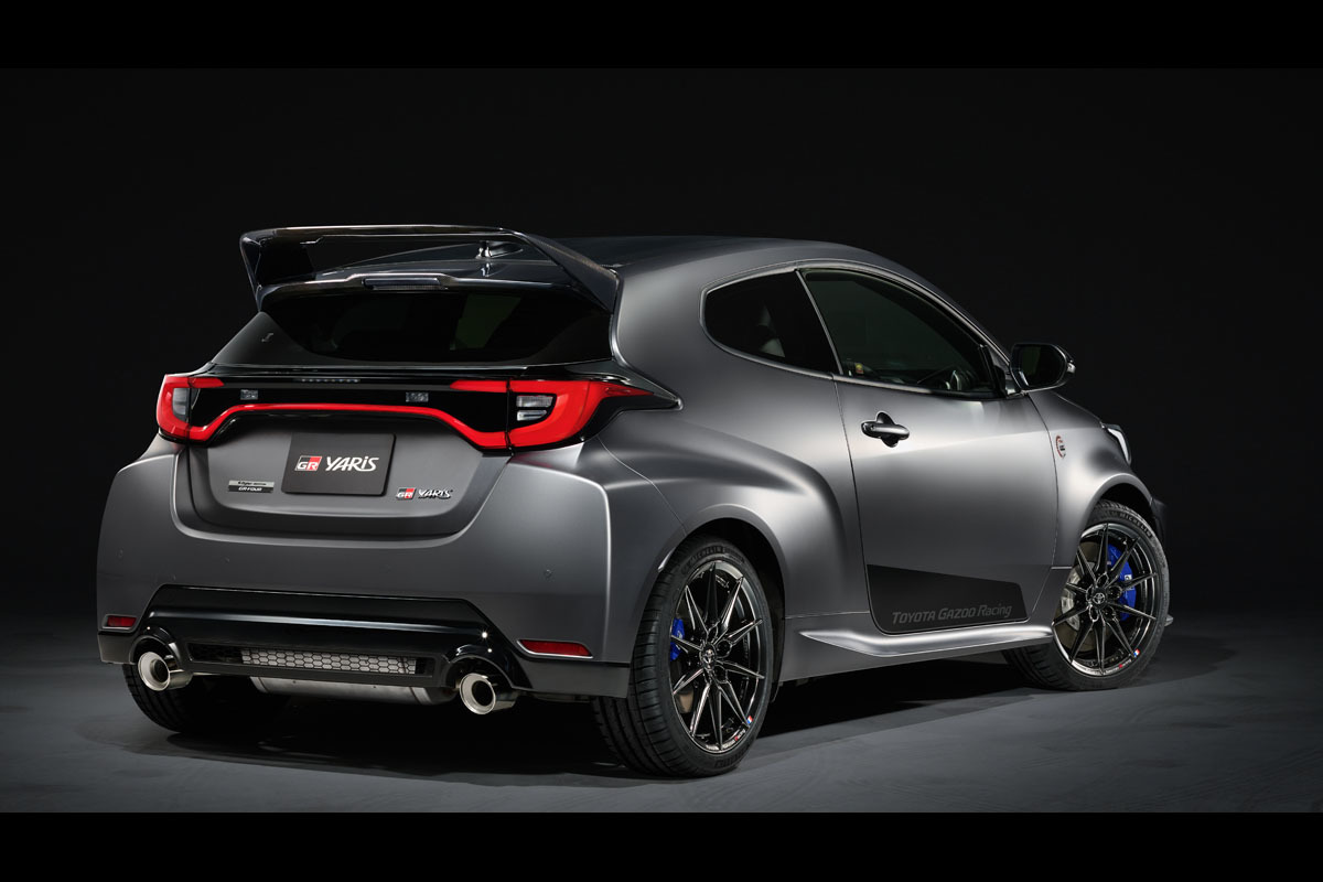 トヨタ　GRヤリスのオジエ、ロバンペラ各エディションを限定100台発売