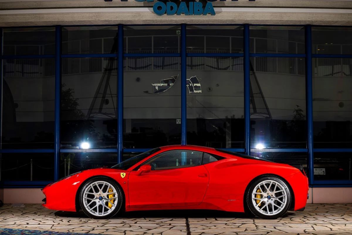 エンジンをかけた瞬間の「爆音」で即決☆筋トレが趣味、会社役員の愛車Ferrari458