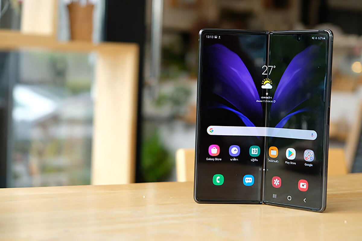 【2023最新】折りたたみスマホって実際どう?メリット・デメリットとおすすめ機種