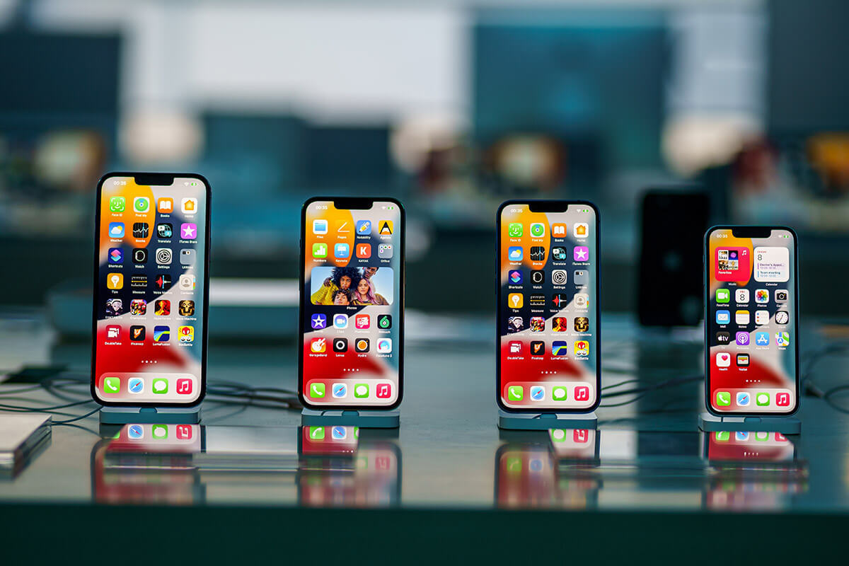 iPhone「mini」シリーズついにiPhone 14で廃止の報道も、小型派にはiPhone SE一択か