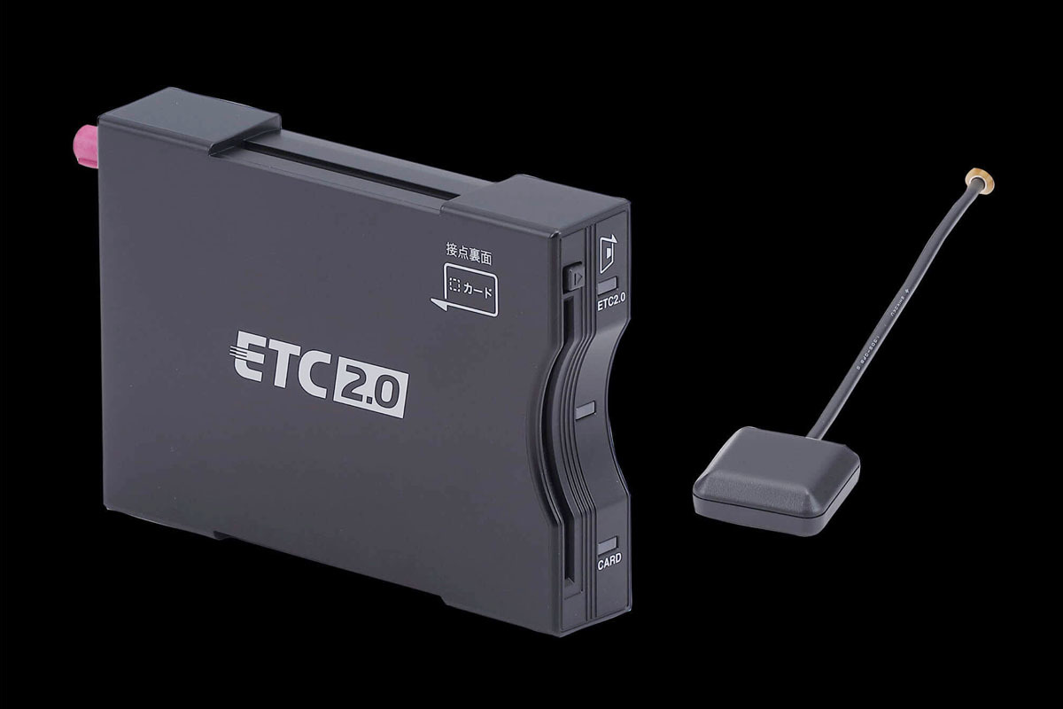 アルファロメオ ドライブレコーダーとETC搭載で6万円安いトナーレの限定モデルを発売