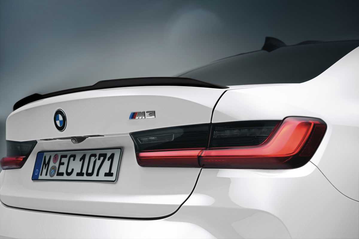 BMW マニュアルミッション搭載最後の「M3」を150台限定発売