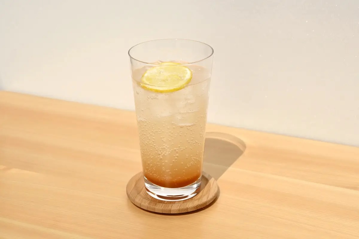 【nana's green tea】濃厚な苺あんと甘酸っぱい苺 和も洋も楽しむ新しい王道苺メニュー 4/1〜販売開始(季節限定)