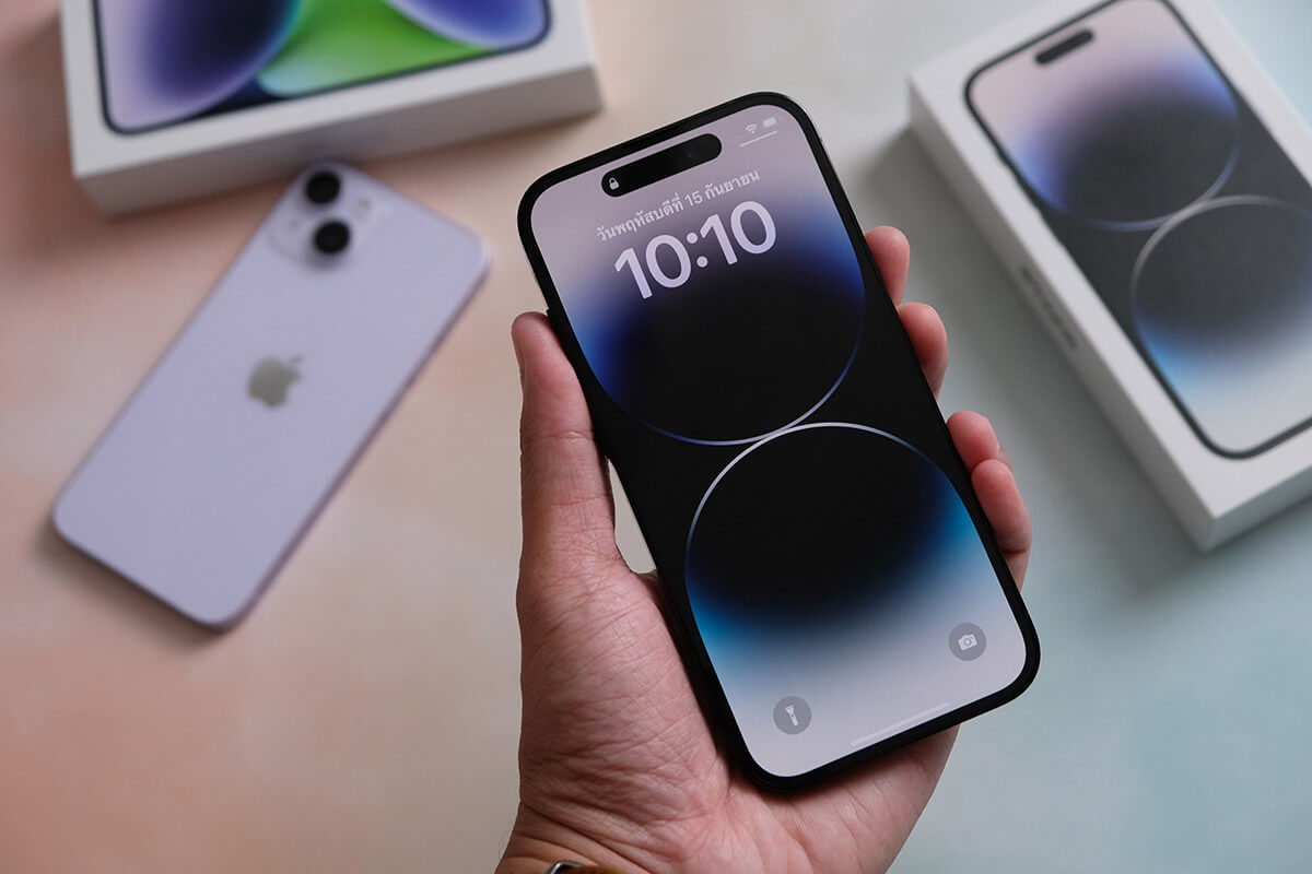 日本のiPhone 14の価格が高いと話題になるも、実は世界最安値