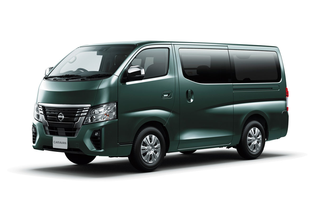 日産キャラバン 新法規に対応し、インテリジェント・ルームミラーを仕様変更