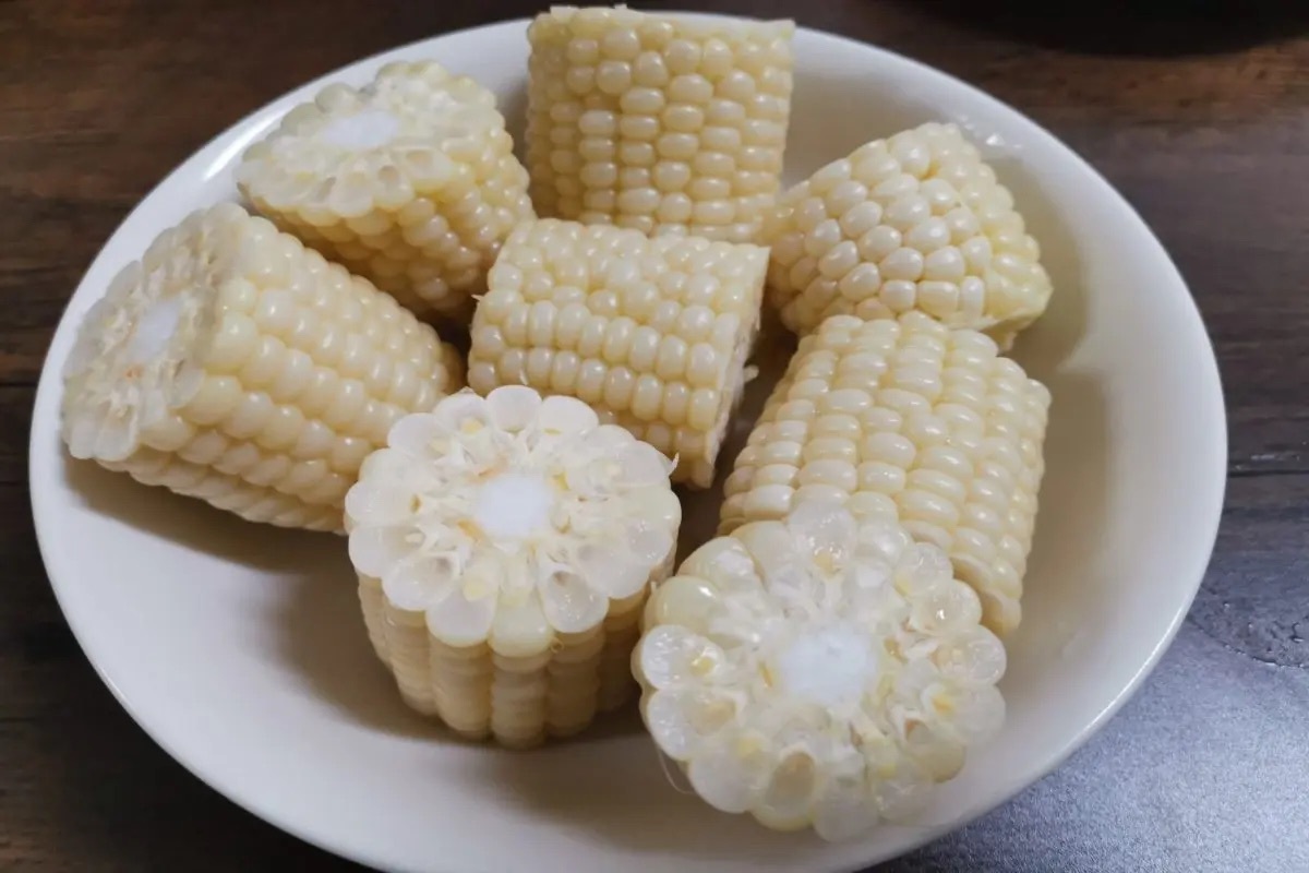 とうもろこしを「一番美味しく簡単に料理する方法」　電子レンジよりも楽で激ウマ