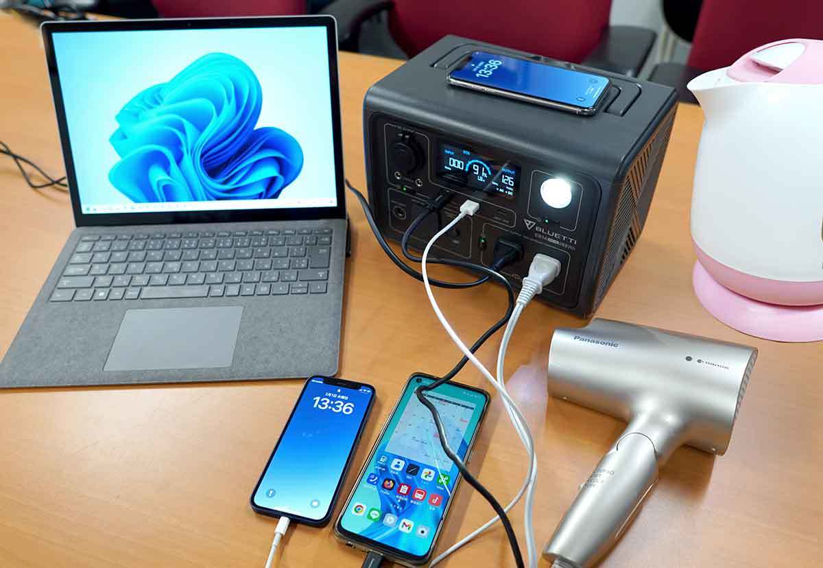 ポータブル電源BLUETTI「EB3A」の実力を検証してみた – ドライヤーや電気ポットまで使える!