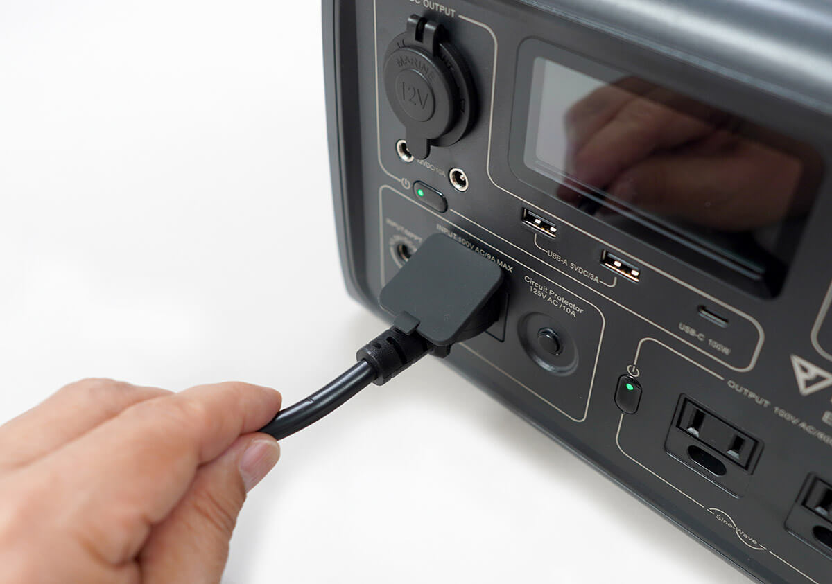 ポータブル電源BLUETTI「EB3A」の実力を検証してみた – ドライヤーや電気ポットまで使える！