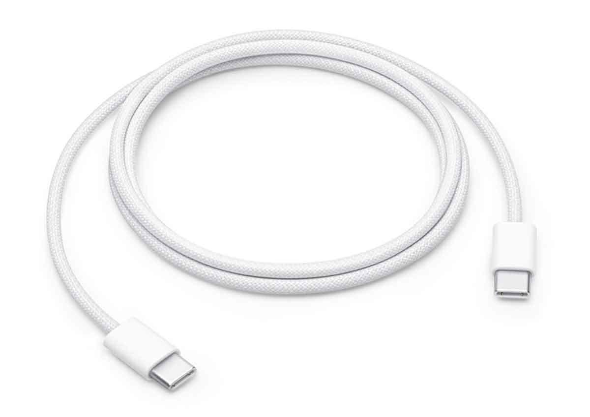 iPhone 15 Pro付属のApple純正USB-Cケーブルがヒド過ぎる – まさかのUSB 2.0仕様！