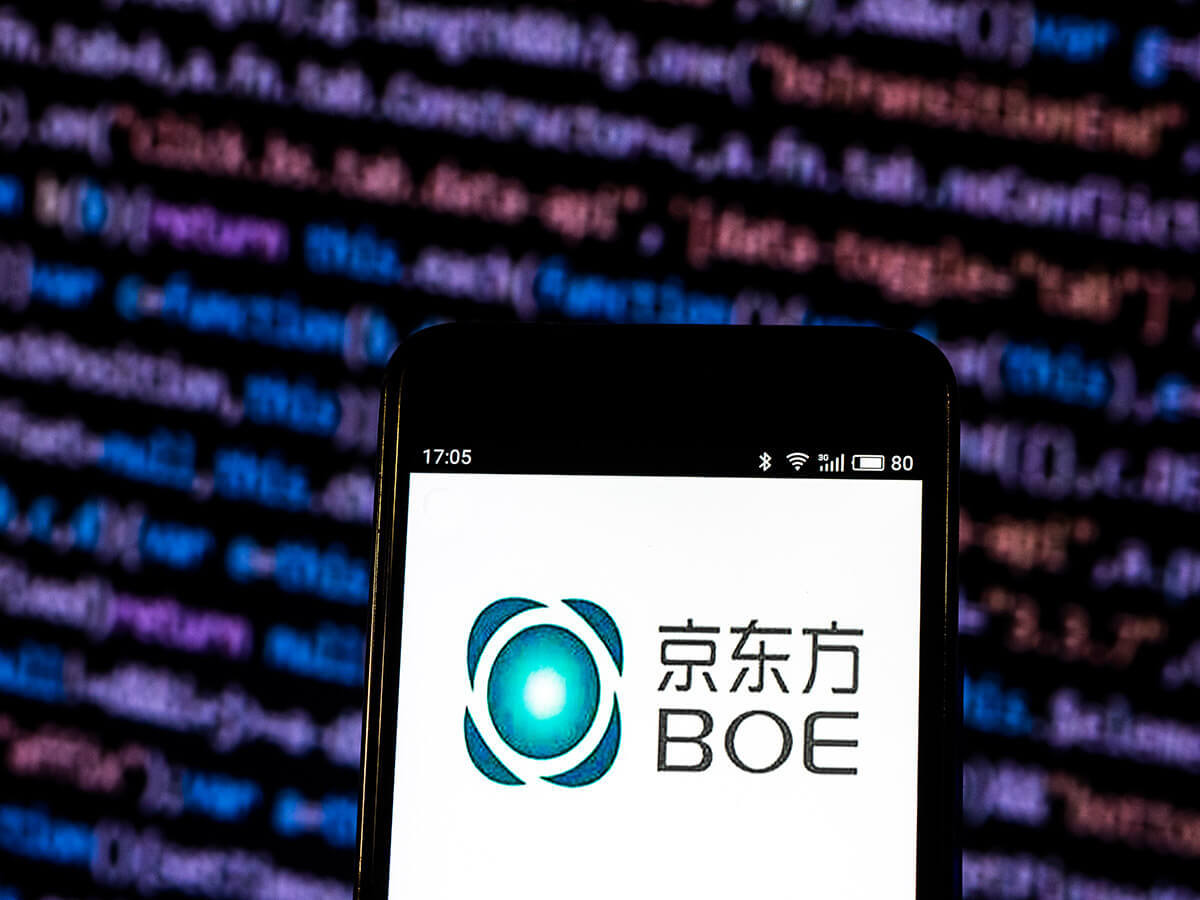 iPhone SE(第4世代)発売は2025年に延期の見通し – BOEによるディスプレイ問題?