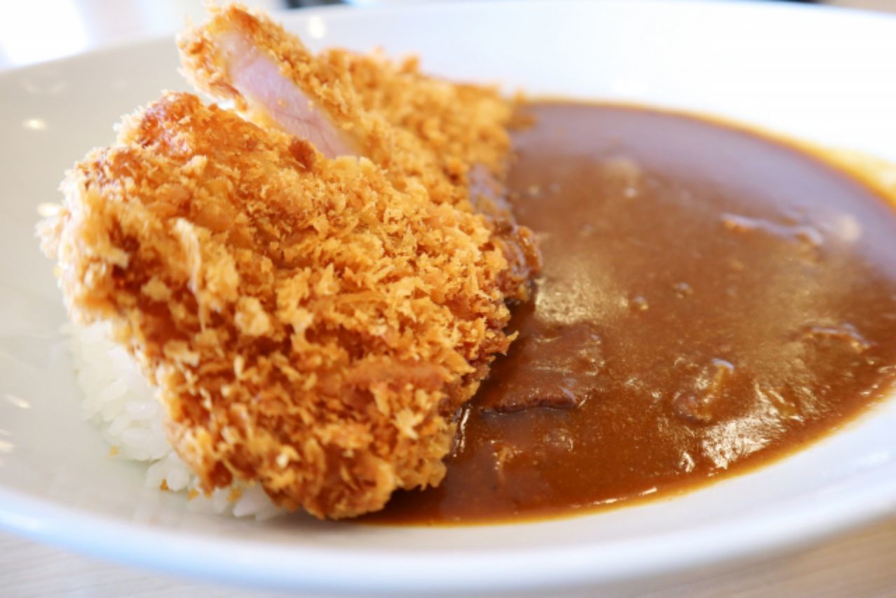 2月22日は「カツカレーの日」!その由来はカツカレー発祥のお店にあった!!