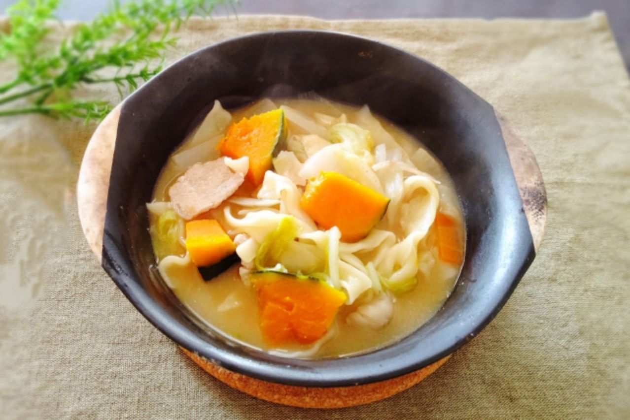 「きしめん」と「うどん」の違いはなに?「ほうとう」もまた異なるものなの?