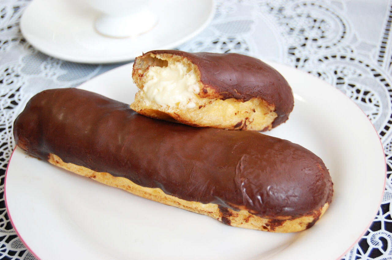 甘くておいしいエクレア、その意味が洋菓子とは思えないほどカッコよかった！