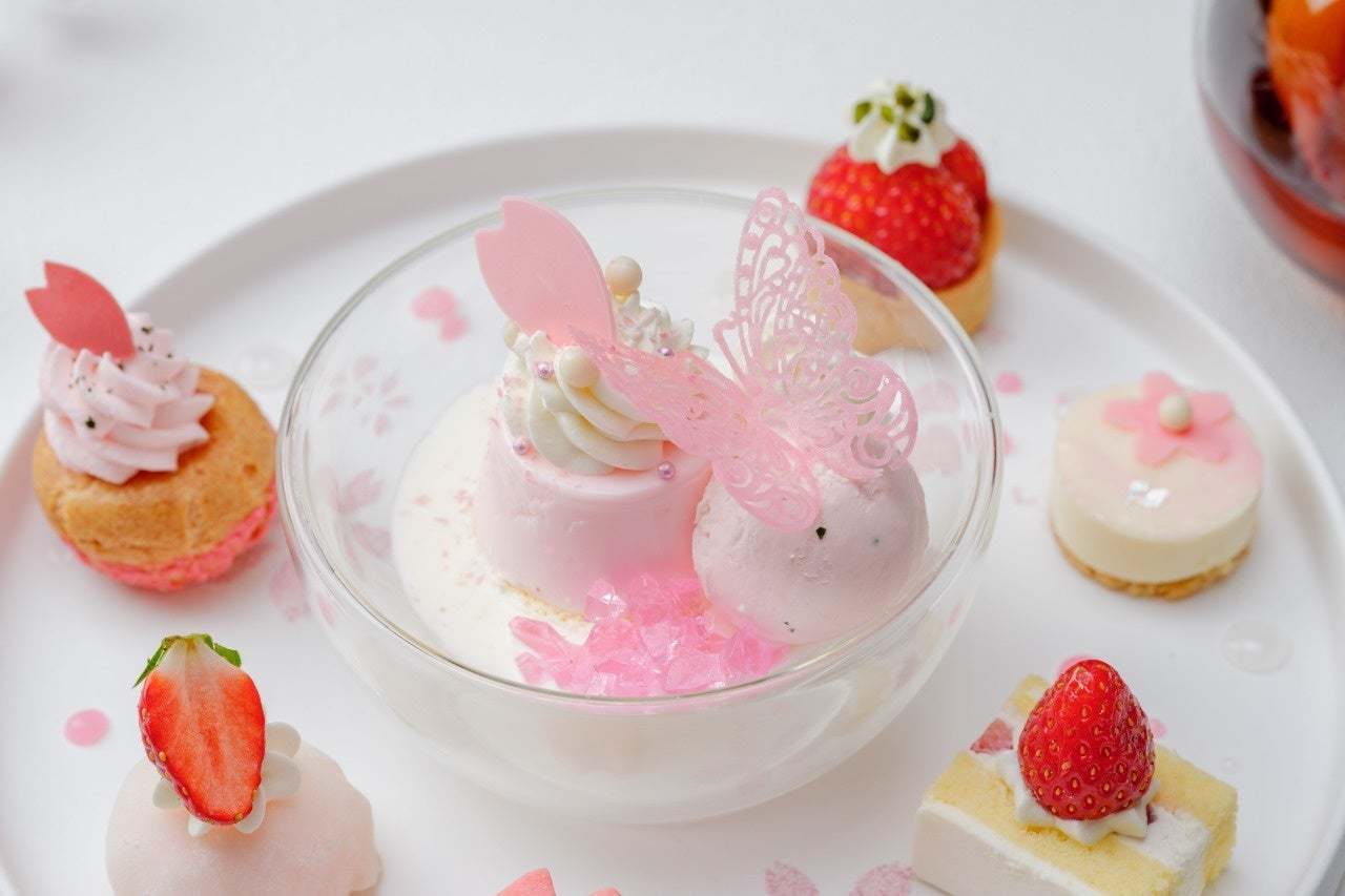 ハイアット セントリック 金沢、4月1日より桜と苺をたっぷり堪能できる「Sakura Strawberry Cake Set」提供へ