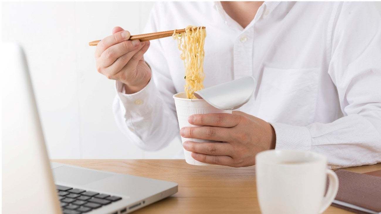 カップラーメンについての意識調査　コロナ禍で購入41％増加、月1回以上の購入は62％