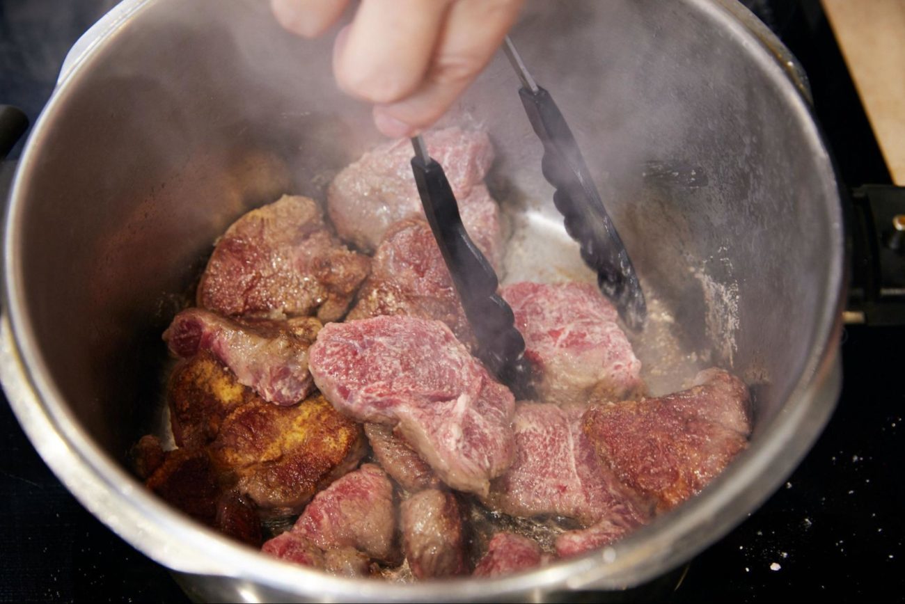 この食材も!? 未来の宇宙食材を使ったビーフシチューの作り方