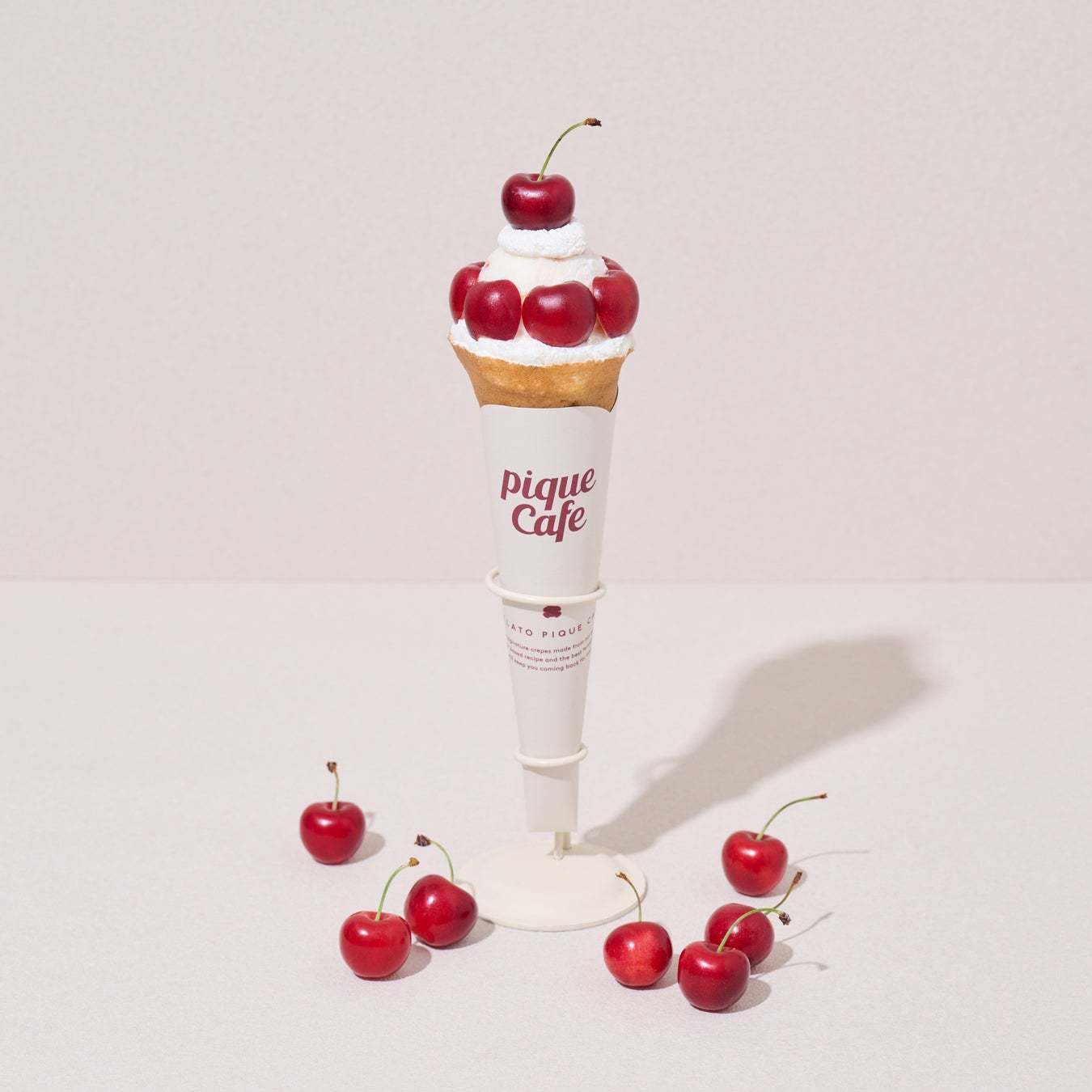 ＜ピケカフェ＞つややかなアメリカンチェリーを楽しむクレープと2種のドリンクがもっとおいしくなって今年も登場！