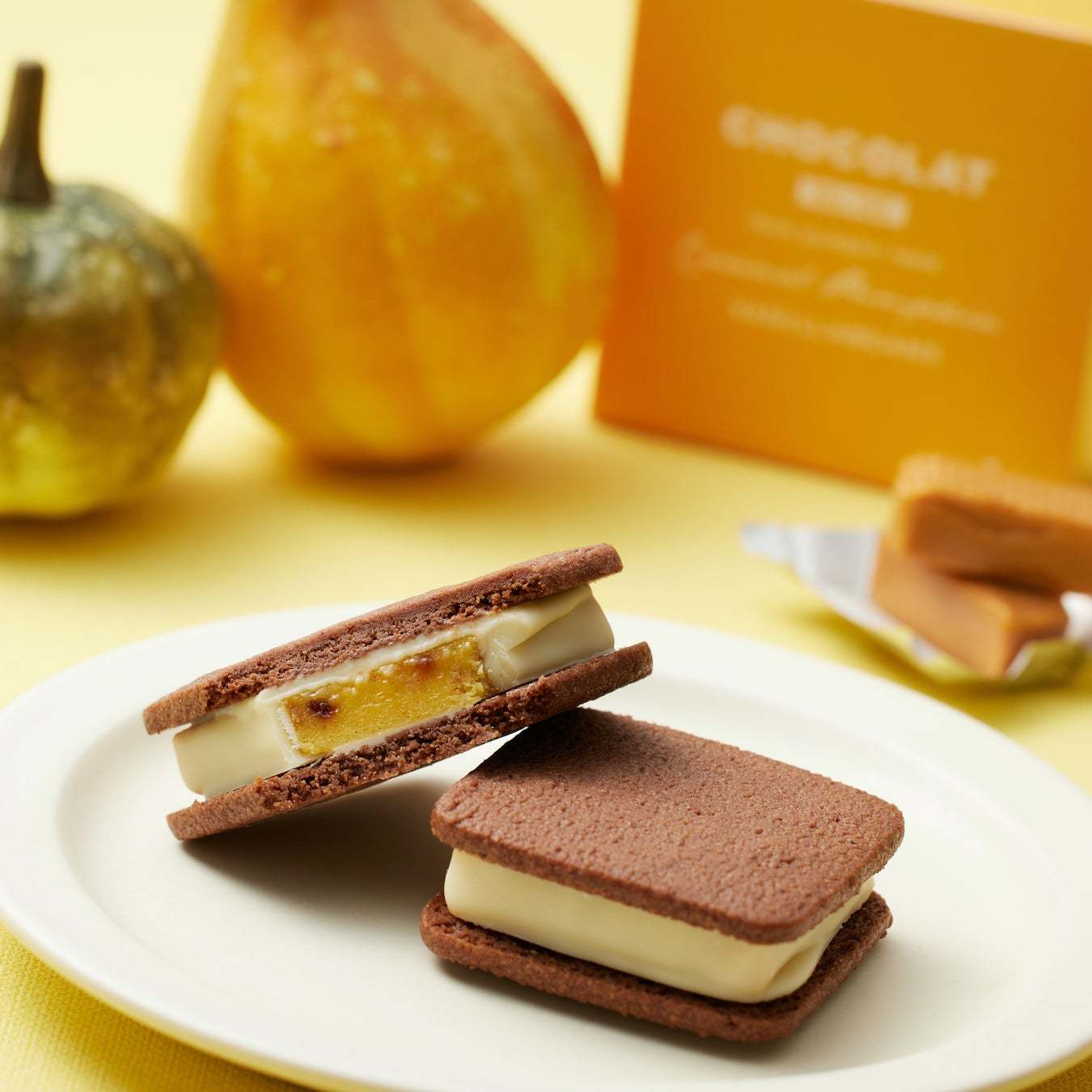 連日完売「アップルシナモン＆キャラメルパンプキン」生チョコサンドがお取り寄せも可能に！横浜発のチョコレートVANILLABEANSから「季節のショーコラを楽しむ会」９月２３日(土)１０時販売開始。