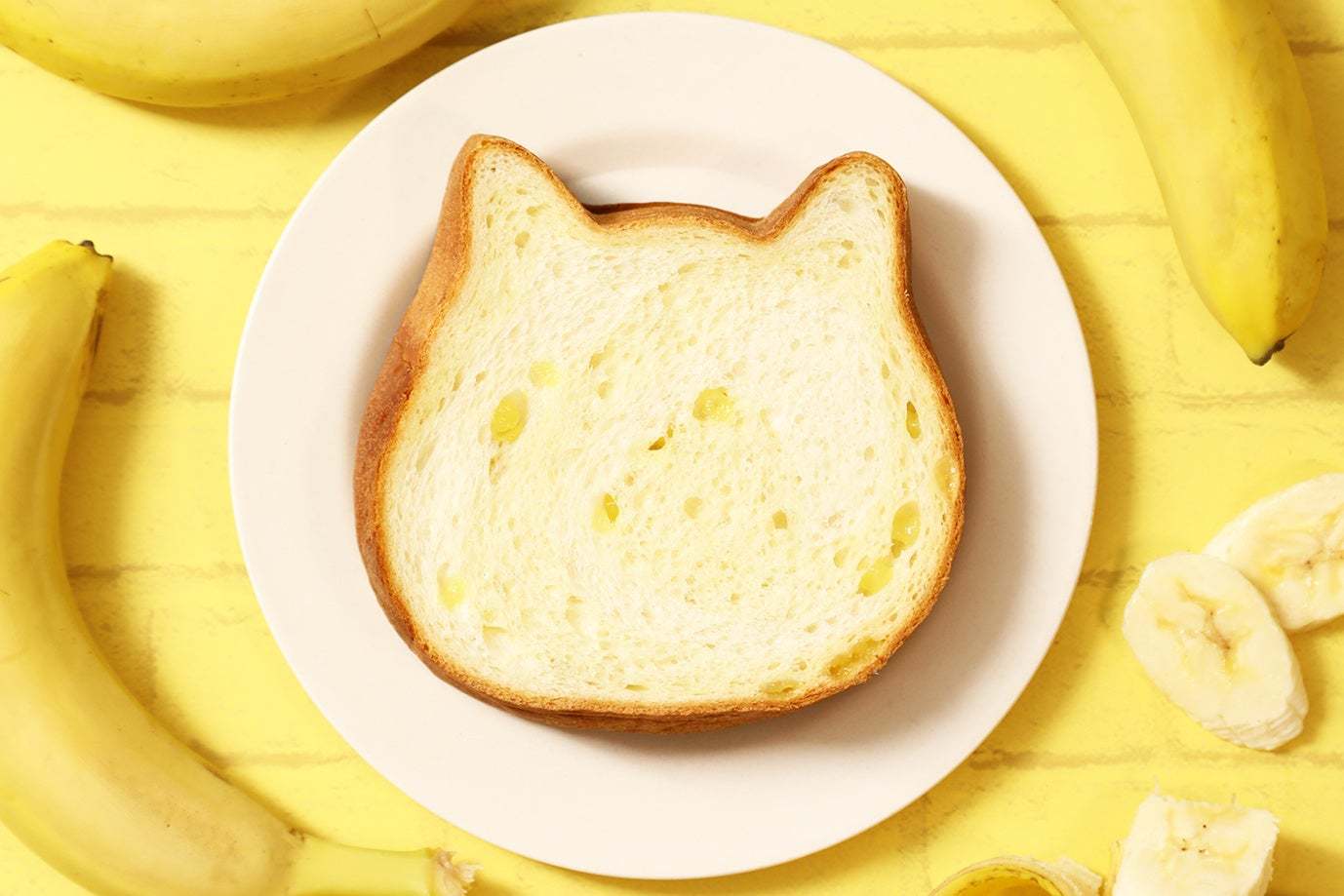 【ねこねこ4月限定商品】毎年人気の母の日限定『ねこねこ食パン カーネーション（いちご味）』が今年もオンラインストアに登場！『ねこねこ食パン コーヒー牛乳』『ねこねこ食パン バナナみるく』も新発売