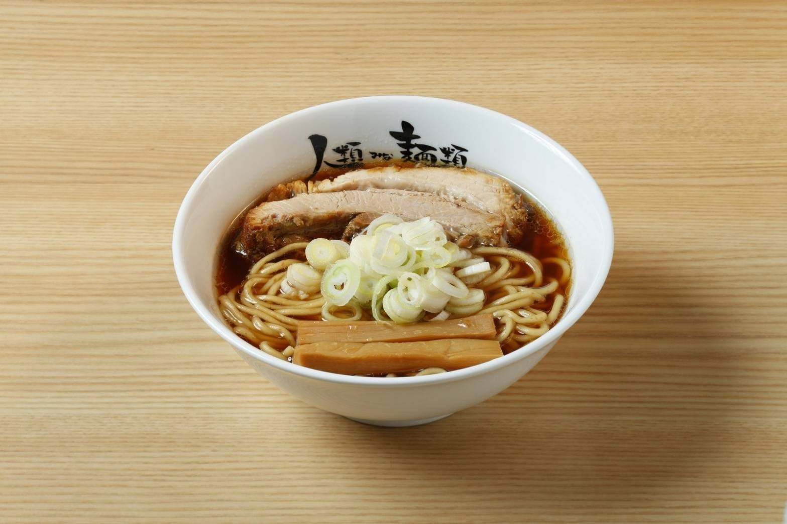 この夏グランドオープンした「人類みな麺類 Halal」に9月2日(土)から新メニュー、焦がしにんにくの「らーめんHalal BLACK」、旨味と辛さの「まぜそばHalal RED」の２種類が登場！