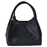 BOTTEGA VENETA（ボッテガヴェネタ）の人気の「スマホケース」８選