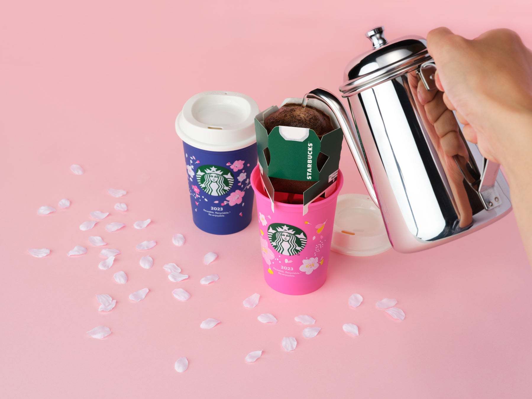 春の訪れを感じさせるサクラをモチーフとした春季限定コーヒー「スターバックス® スプリング ブレンド」製品、「サクラ ストロベリー ラテ」製品 2月15日(水)より発売開始